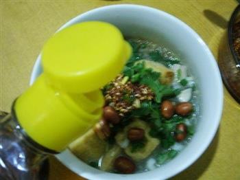 油豆泡粉丝鸡汤怎么做，油豆泡粉丝鸡汤怎么做好吃，油豆泡粉丝鸡汤做法