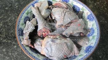 玉米乌鸡汤怎么做，玉米乌鸡汤怎么做好吃，玉米乌鸡汤做法