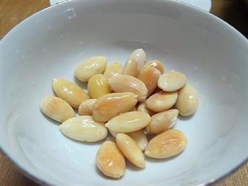 红枣香滑杏仁露怎么做，红枣香滑杏仁露怎么做好吃，红枣香滑杏仁露做法