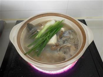 蟹虎炖嫩豆腐怎么做，蟹虎炖嫩豆腐怎么做好吃，蟹虎炖嫩豆腐做法