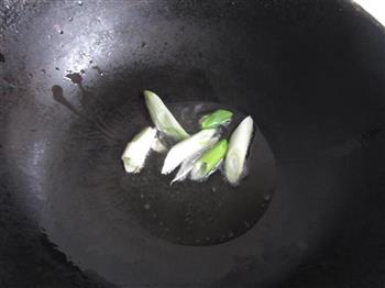 松菇鸡汤怎么做，松菇鸡汤怎么做好吃，松菇鸡汤做法