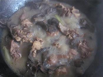 松菇鸡汤怎么做，松菇鸡汤怎么做好吃，松菇鸡汤做法
