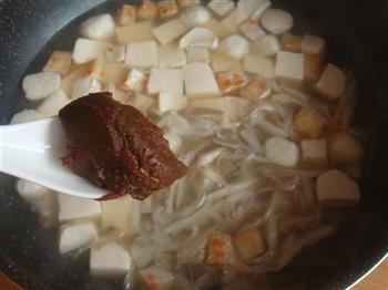 平菇豆腐味噌汤怎么做，平菇豆腐味噌汤怎么做好吃，平菇豆腐味噌汤做法