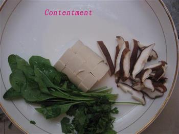 鸡腿菜汤怎么做，鸡腿菜汤怎么做好吃，鸡腿菜汤做法