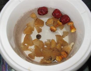 猴头菇纯素汤怎么做，猴头菇纯素汤怎么做好吃，猴头菇纯素汤做法