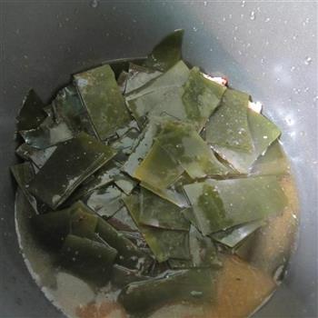 高汤炖海带怎么做，高汤炖海带怎么做好吃，高汤炖海带做法