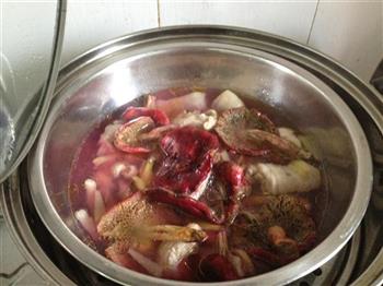 红菇炖鸡怎么做，红菇炖鸡怎么做好吃，红菇炖鸡做法