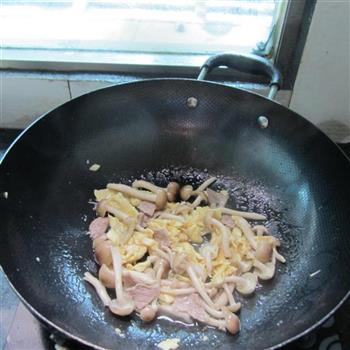 蛋皮姬菇肉片汤怎么做，蛋皮姬菇肉片汤怎么做好吃，蛋皮姬菇肉片汤做法