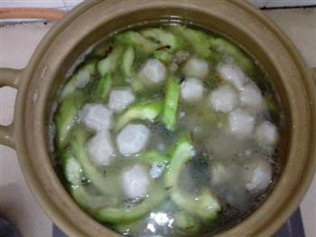 鲫鱼苦瓜肉丸汤怎么做，鲫鱼苦瓜肉丸汤怎么做好吃，鲫鱼苦瓜肉丸汤做法
