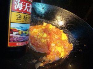 西红柿鸡蛋炒年糕怎么做，西红柿鸡蛋炒年糕怎么做好吃，西红柿鸡蛋炒年糕做法