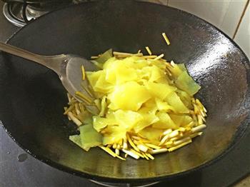 炒咯吱怎么做，炒咯吱怎么做好吃，炒咯吱做法