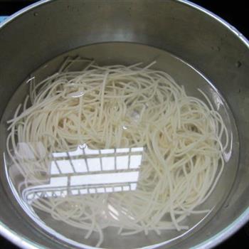 鱼香炒面怎么做，鱼香炒面怎么做好吃，鱼香炒面做法