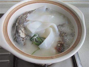 粉皮鲫鱼汤怎么做，粉皮鲫鱼汤怎么做好吃，粉皮鲫鱼汤做法