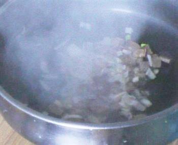 腊肉丝面条怎么做，腊肉丝面条怎么做好吃，腊肉丝面条做法