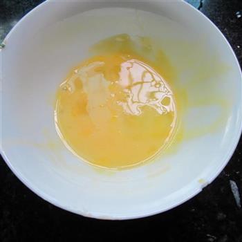 滚脆皮蛋球怎么做，滚脆皮蛋球怎么做好吃，滚脆皮蛋球做法
