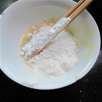 滚脆皮蛋球怎么做，滚脆皮蛋球怎么做好吃，滚脆皮蛋球做法