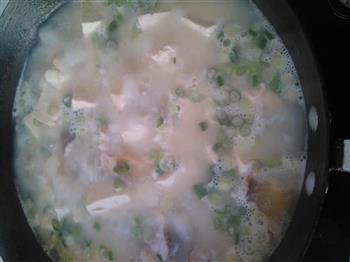 逛鱼豆腐汤怎么做，逛鱼豆腐汤怎么做好吃，逛鱼豆腐汤做法