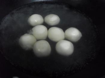 桂花芝麻汤圆怎么做，桂花芝麻汤圆怎么做好吃，桂花芝麻汤圆做法