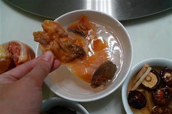 海参炖土鸡怎么做，海参炖土鸡怎么做好吃，海参炖土鸡做法