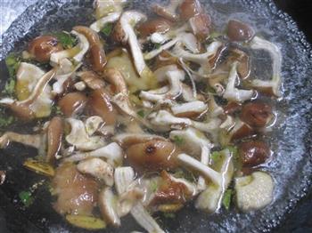 香菌汤怎么做，香菌汤怎么做好吃，香菌汤做法