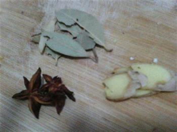 红薯炖五花肉怎么做，红薯炖五花肉怎么做好吃，红薯炖五花肉做法