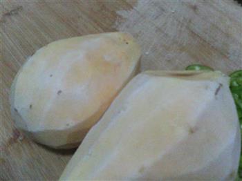 红薯炖五花肉怎么做，红薯炖五花肉怎么做好吃，红薯炖五花肉做法