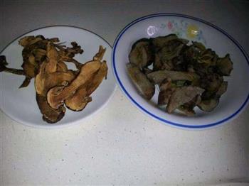 海参松茸鸡汤怎么做，海参松茸鸡汤怎么做好吃，海参松茸鸡汤做法