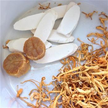 虫草花炖瘦肉怎么做，虫草花炖瘦肉怎么做好吃，虫草花炖瘦肉做法