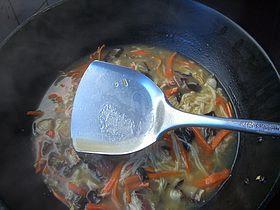 虫草花金针菇汤怎么做，虫草花金针菇汤怎么做好吃，虫草花金针菇汤做法