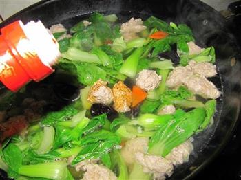 杂蘑肉丸汤怎么做,杂蘑肉丸汤怎么做好吃,杂蘑肉丸汤做法 杂蘑肉丸汤怎么做,杂蘑肉丸汤怎么做好吃,杂蘑肉丸汤做法