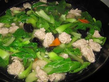 杂蘑肉丸汤怎么做,杂蘑肉丸汤怎么做好吃,杂蘑肉丸汤做法 杂蘑肉丸汤怎么做,杂蘑肉丸汤怎么做好吃,杂蘑肉丸汤做法