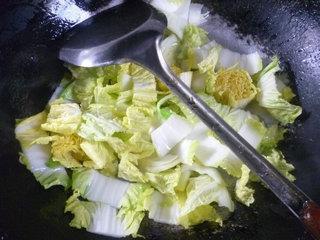 咖喱娃娃菜年糕汤怎么做，咖喱娃娃菜年糕汤怎么做好吃，咖喱娃娃菜年糕汤做法