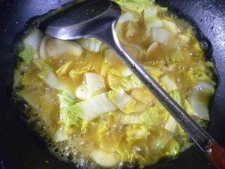 咖喱娃娃菜年糕汤怎么做，咖喱娃娃菜年糕汤怎么做好吃，咖喱娃娃菜年糕汤做法