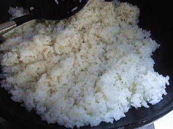 什锦炒饭怎么做，什锦炒饭怎么做好吃，什锦炒饭做法