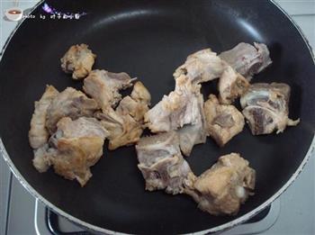 萝卜煨排骨汤怎么做，萝卜煨排骨汤怎么做好吃，萝卜煨排骨汤做法