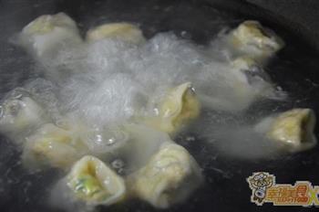 鲜虾馄饨怎么做，鲜虾馄饨怎么做好吃，鲜虾馄饨做法