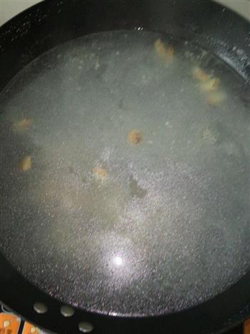 猪皮黄豆汤怎么做，猪皮黄豆汤怎么做好吃，猪皮黄豆汤做法