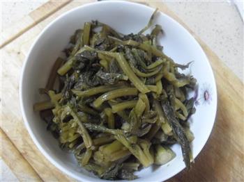 雪里蕻炖豆腐怎么做，雪里蕻炖豆腐怎么做好吃，雪里蕻炖豆腐做法