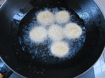 土豆泥饼怎么做，土豆泥饼怎么做好吃，土豆泥饼做法