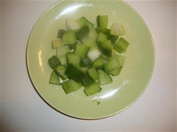 绿萝卜牛肉汤怎么做，绿萝卜牛肉汤怎么做好吃，绿萝卜牛肉汤做法