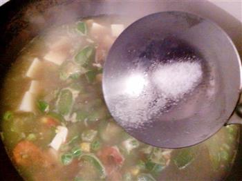 咖喱豆腐汤怎么做，咖喱豆腐汤怎么做好吃，咖喱豆腐汤做法