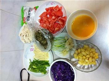 紫甘蓝青椒炒千张怎么做，紫甘蓝青椒炒千张怎么做好吃，紫甘蓝青椒炒千张做法