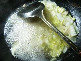 里脊肉大白菜鸡蛋汤怎么做，里脊肉大白菜鸡蛋汤怎么做好吃，里脊肉大白菜鸡蛋汤做法
