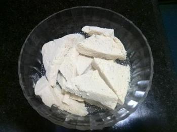 白菜冻豆腐粉丝汤怎么做，白菜冻豆腐粉丝汤怎么做好吃，白菜冻豆腐粉丝汤做法