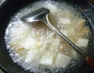 萝卜牛筋汤怎么做，萝卜牛筋汤怎么做好吃，萝卜牛筋汤做法