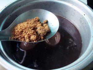 黑豆蛋酒汤怎么做，黑豆蛋酒汤怎么做好吃，黑豆蛋酒汤做法