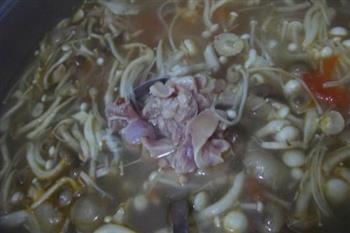 菇菌酸甜汤怎么做，菇菌酸甜汤怎么做好吃，菇菌酸甜汤做法