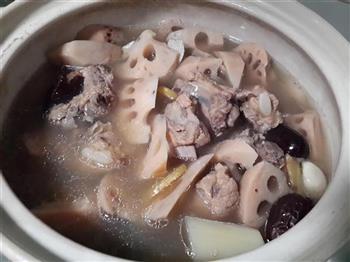 排骨藕汤怎么做，排骨藕汤怎么做好吃，排骨藕汤做法