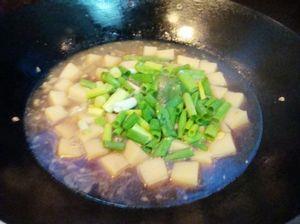 瘦肉煮凉粉怎么做，瘦肉煮凉粉怎么做好吃，瘦肉煮凉粉做法