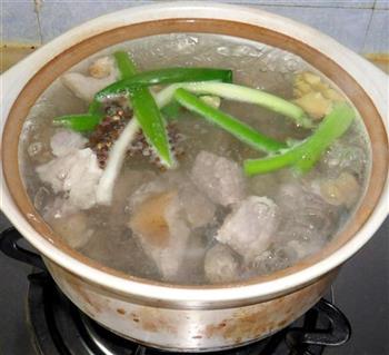 芸豆蹄髈煲汤怎么做，芸豆蹄髈煲汤怎么做好吃，芸豆蹄髈煲汤做法